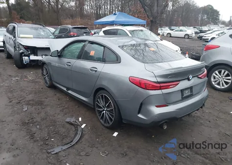 2022 BMW 228 Gran Coupe I xDrive z USA, uszkodzony, nr VIN WBA73AK06N7K53909